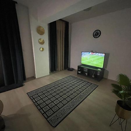 Urban Nest- Apartament Cu 2 Camere, Aproape De Iulius Mall Iasi Buitenkant foto
