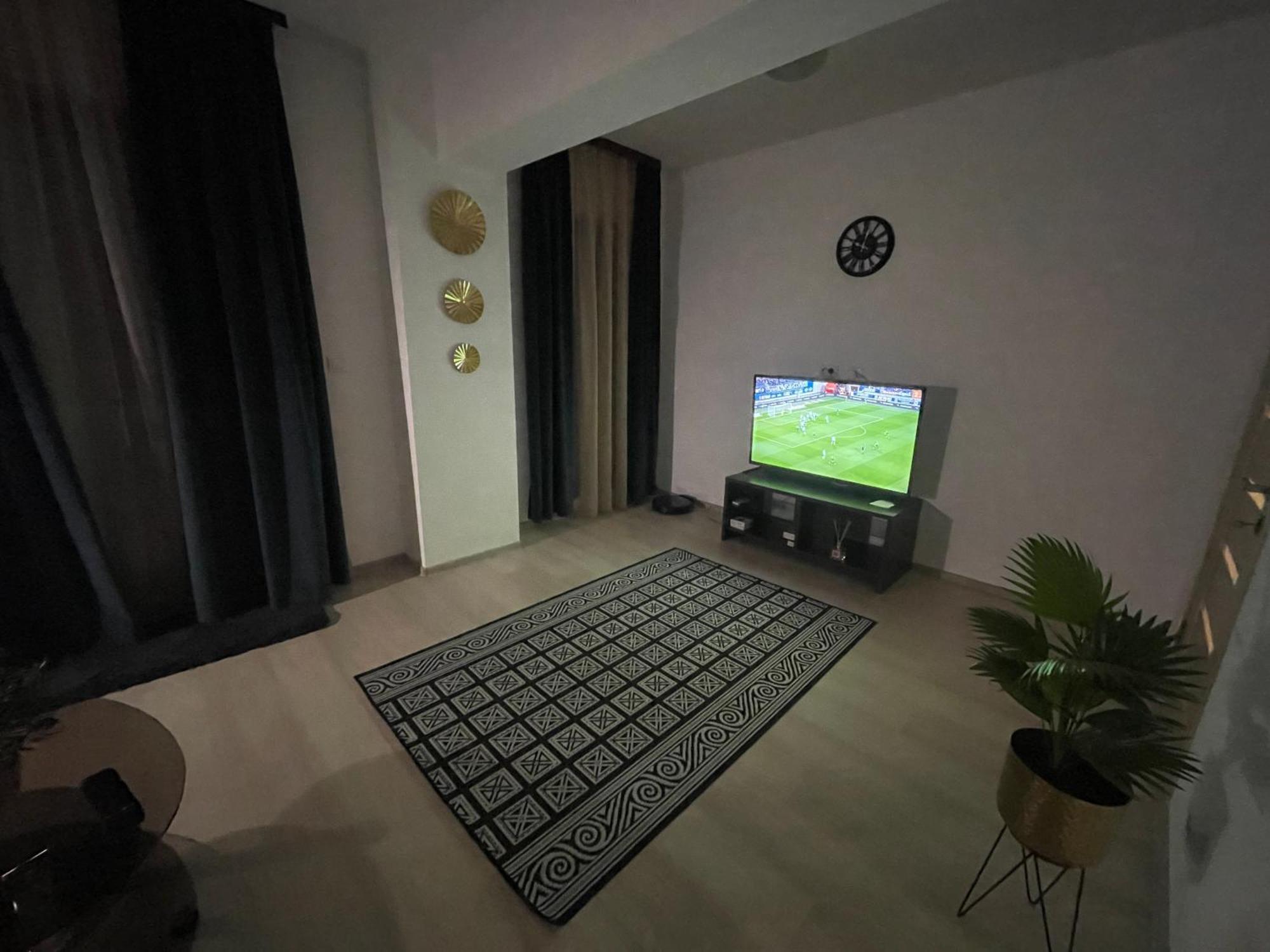 Urban Nest- Apartament Cu 2 Camere, Aproape De Iulius Mall Iasi Buitenkant foto